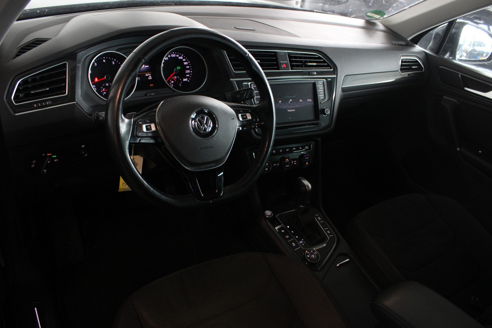 Volkswagen Tiguan 2.0 TSI 4Motion Highline Trekhaak | Head-U, Automaat, Gebruikt, 4 cilinders, 1984 cc