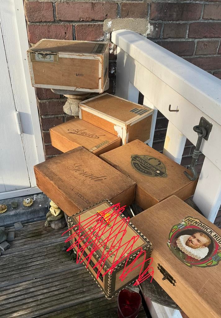 6 Oude doorleefde houten sigarenkisten. Verschillende merken, Ophalen of Verzenden, Zo goed als nieuw