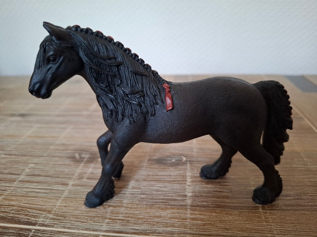 Schleich 13749 Friese merrie paard, Ophalen of Verzenden, Zo goed als nieuw