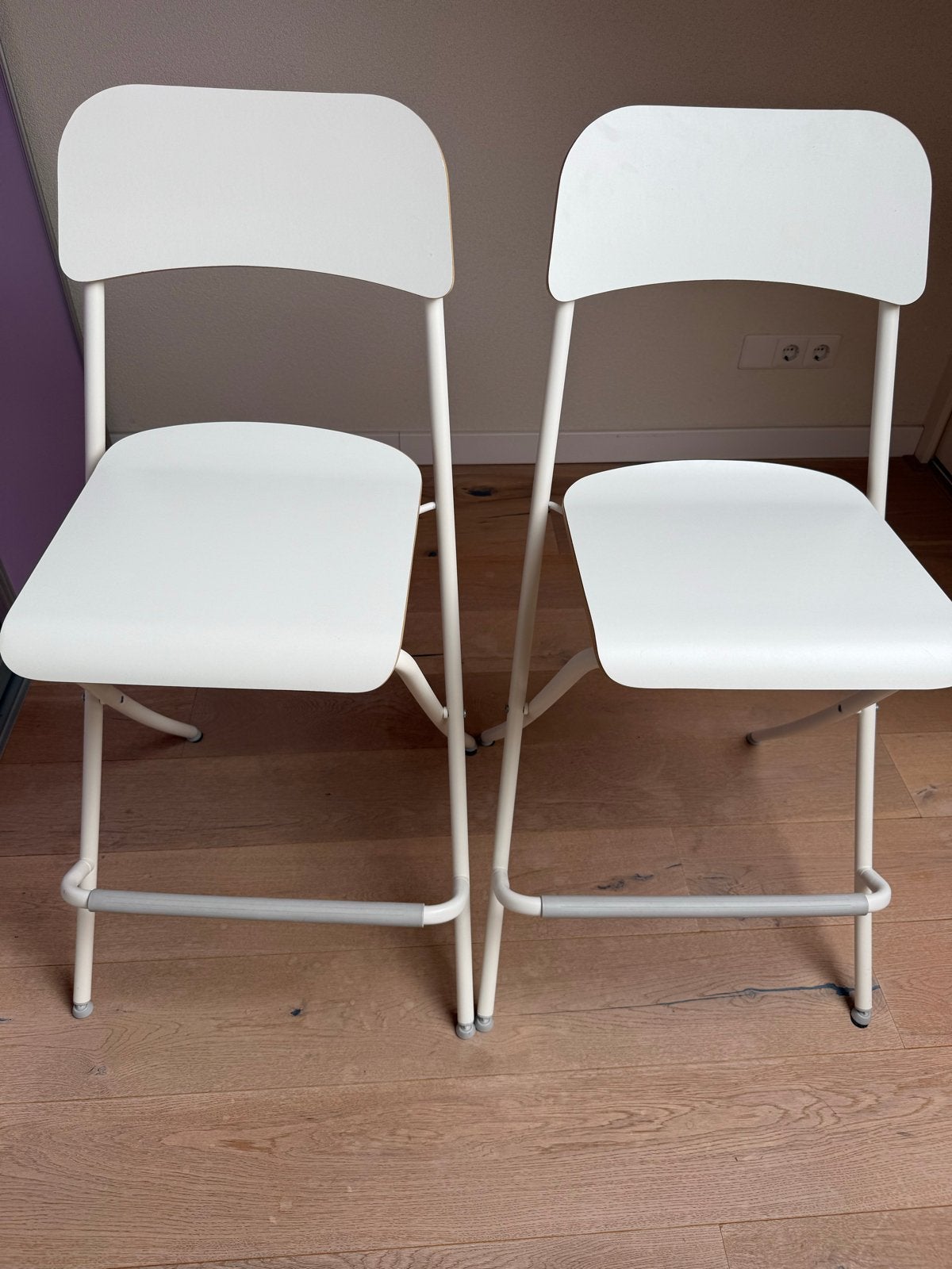 2x IKEA Franklin barkrukken, opklapbaar, wit, 63 cm, Huis en Inrichting, Barkrukken, Ophalen, 60 tot 90 cm, Zo goed als nieuw