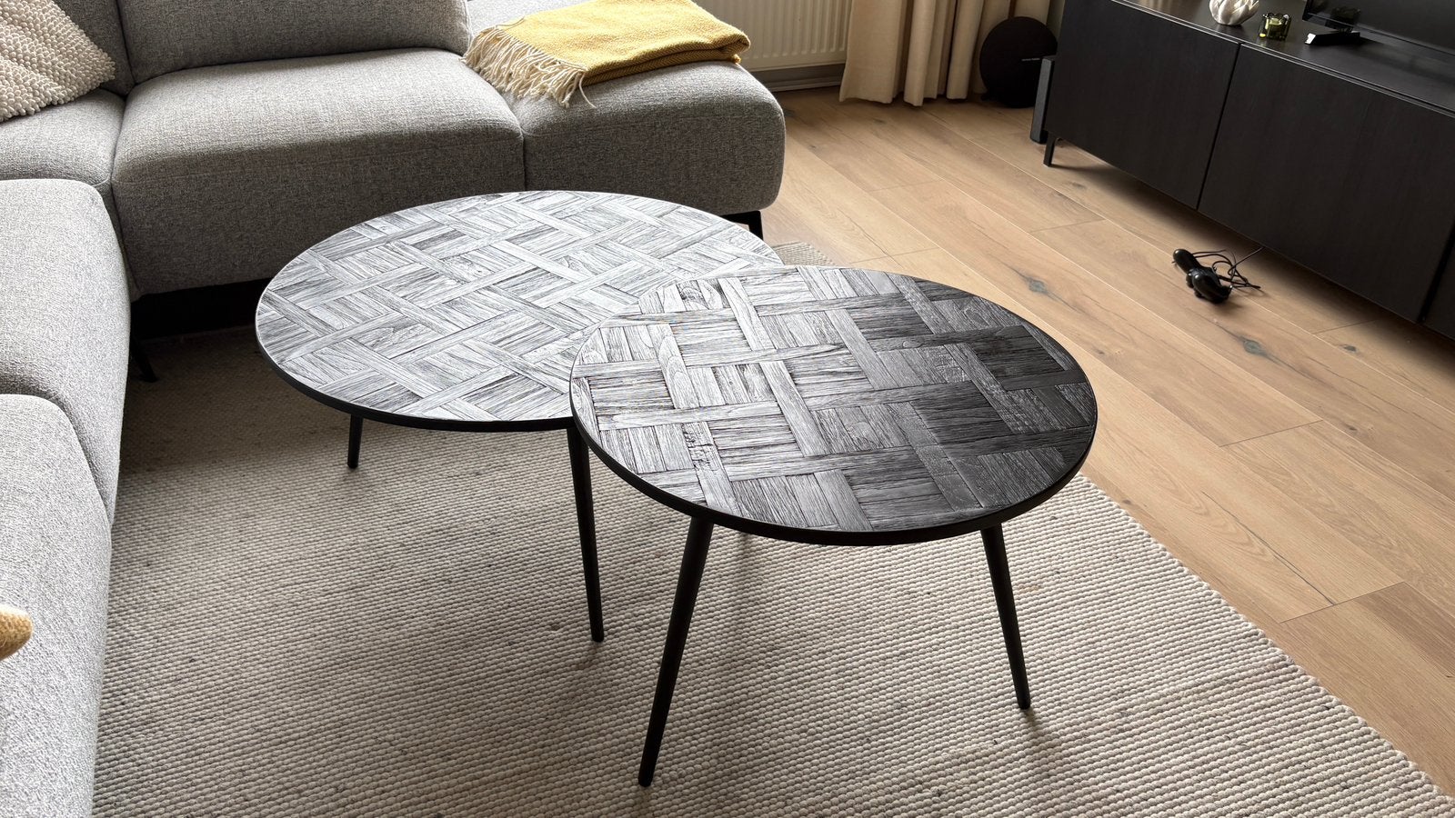 Set van 2 ronde salontafels teakhout, Ophalen, 50 tot 100 cm, Zo goed als nieuw, Teakhout