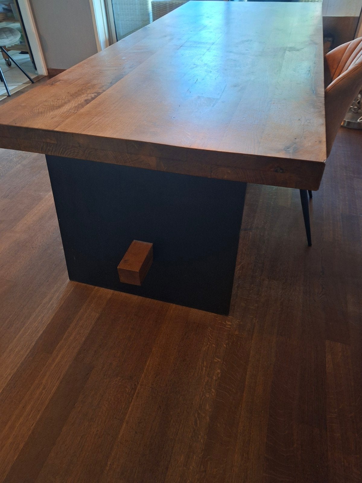 Robuuste eikenhouten eettafel met metalen onderstel, Huis en Inrichting, Ophalen, 200 cm of meer, 50 tot 100 cm, Zo goed als nieuw