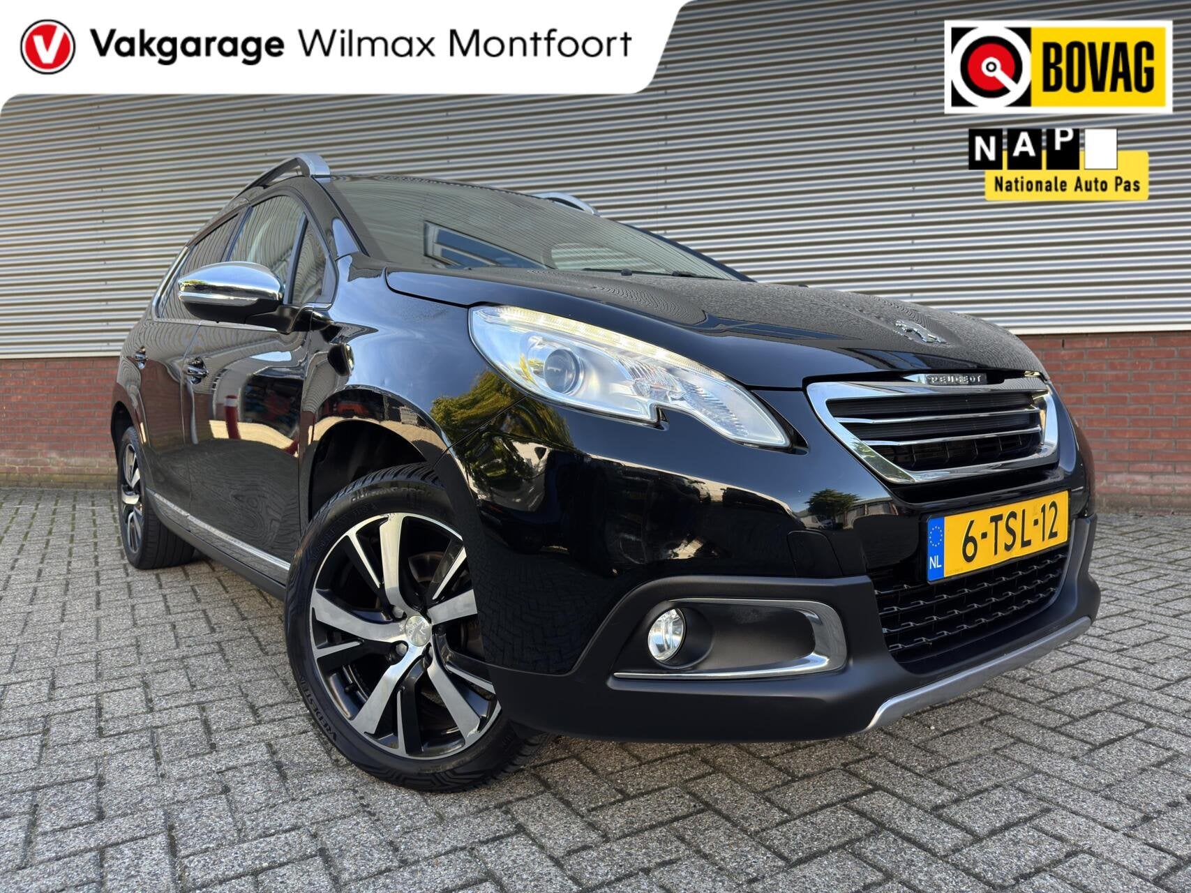 Peugeot 2008 1.6 VTi Féline|Cruise|Trekhaak|PANO|Airco|Navi, Auto's, Voorwielaandrijving, Euro 5, Gebruikt, 4 cilinders