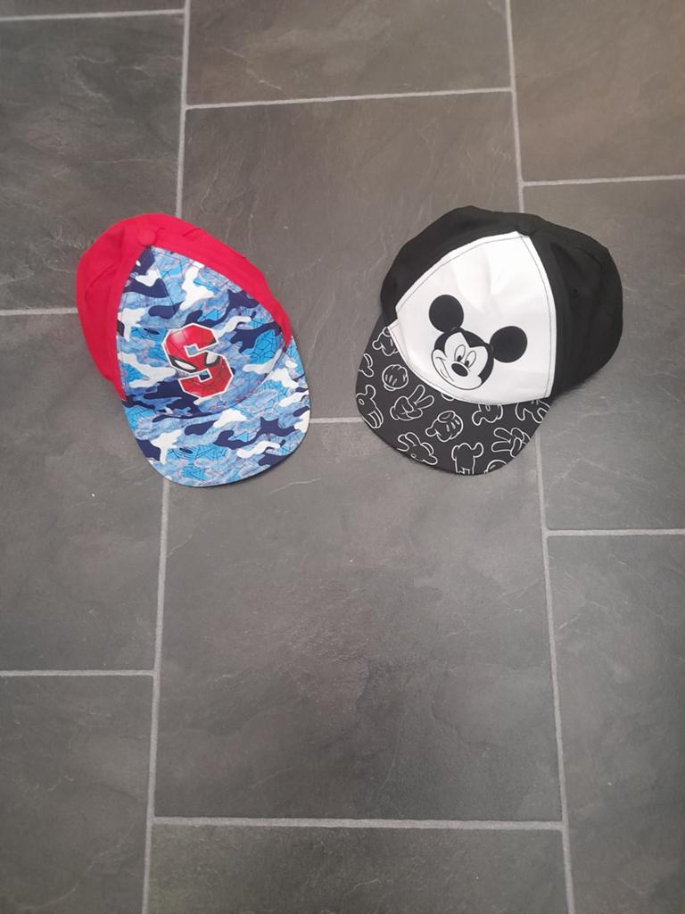 Nieuwe petten: Spiderman en Mickey Mouse, Ophalen of Verzenden, Nieuw, Jongetje of Meisje, Pet