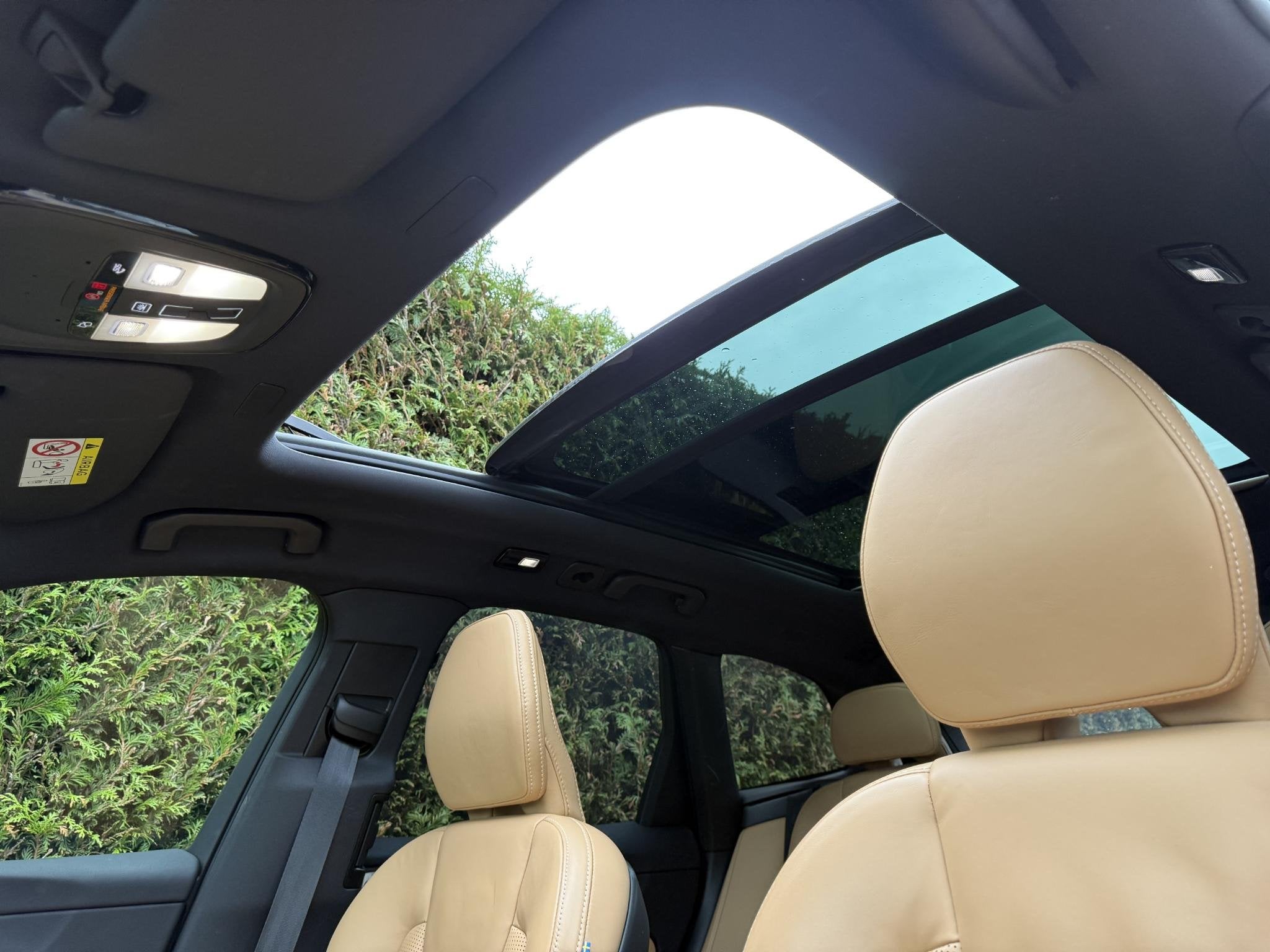 Volvo XC60 T8 Plug-in hybrid AWD Ultimate Dark | Pano dak |, Gebruikt, Euro 6, 4 cilinders, 138 €/maand