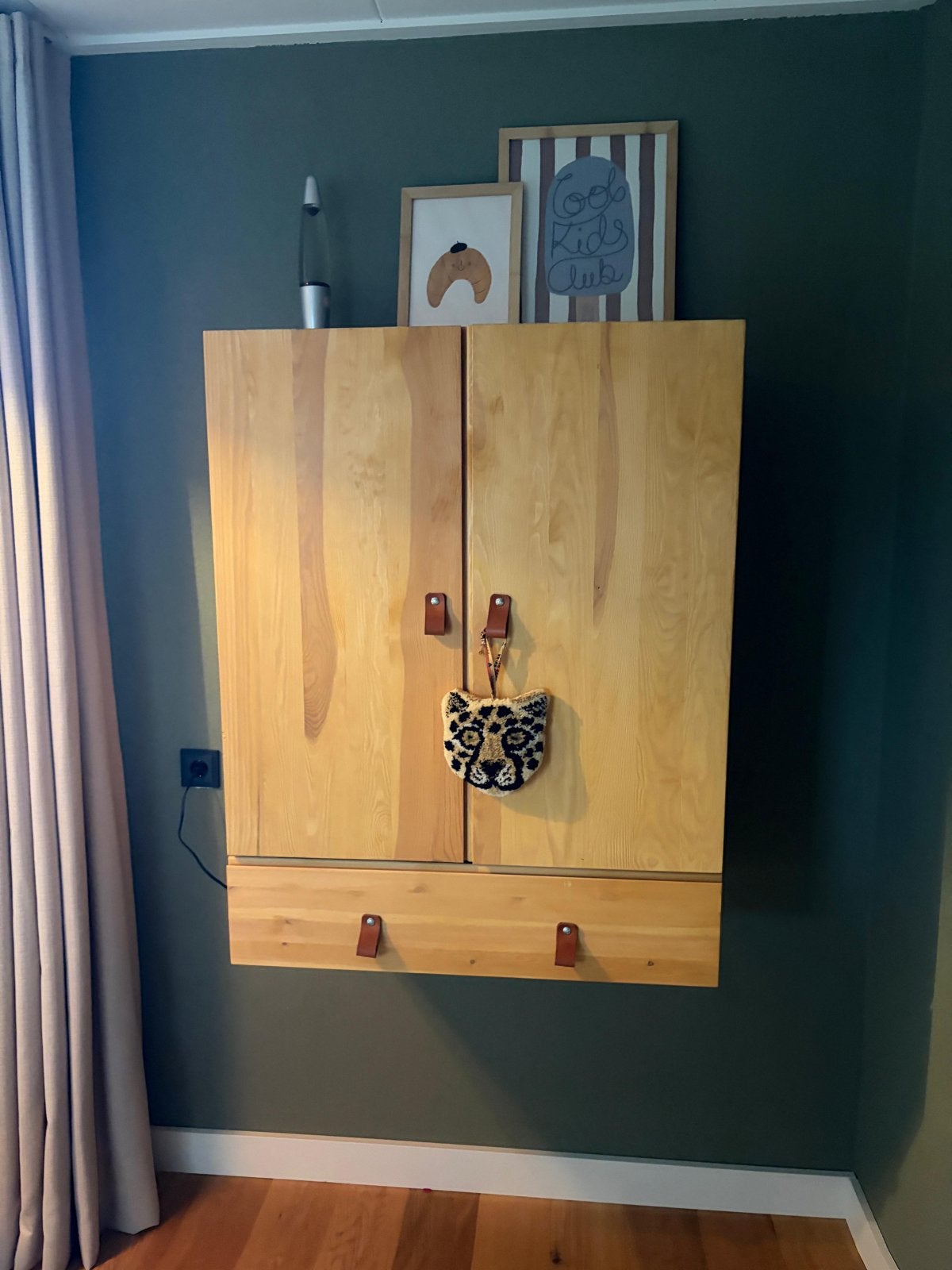 Houten wandkast met lade en hangruimte, Huis en Inrichting, Ophalen, Gebruikt, 100 tot 150 cm, 50 tot 100 cm