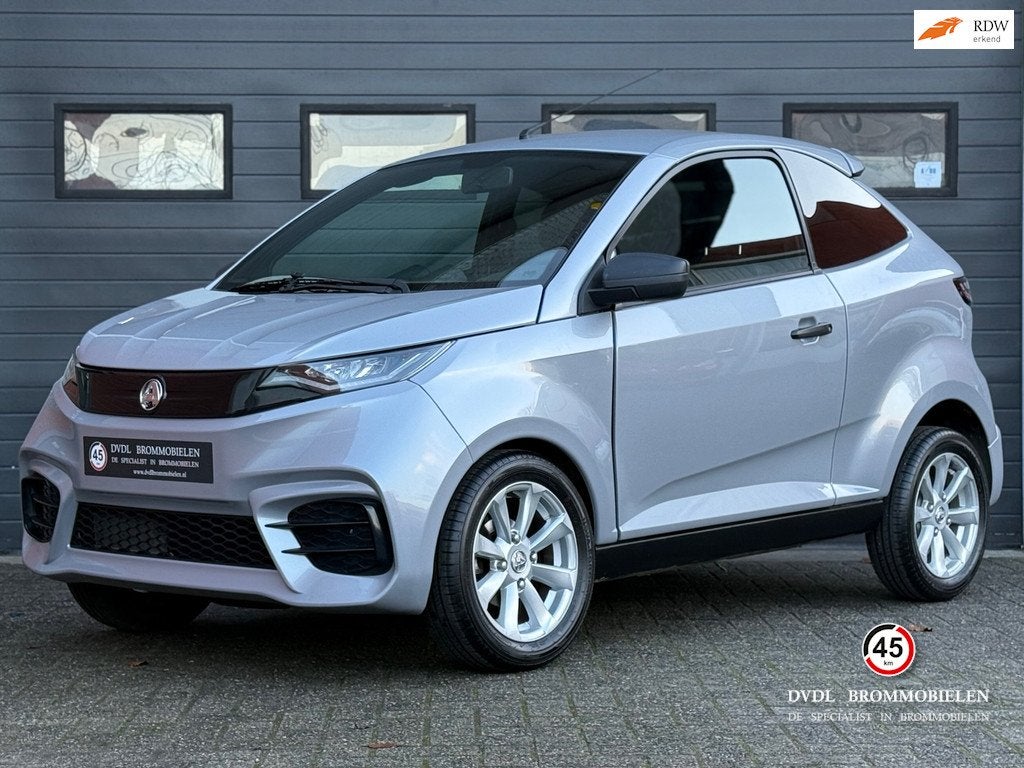 Aixam Coupé Premium Brommobiel 2024 1e eig 22dkm NIEUWSTAAT, Diversen, Brommobielen en Scootmobielen, Overige merken, Gebruikt