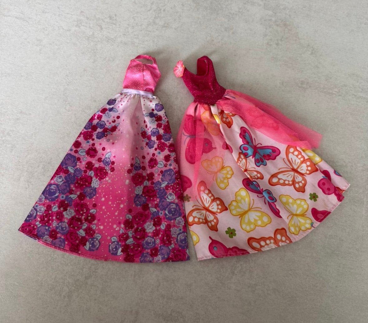 Barbie jurkjes, Verzamelen, Ophalen of Verzenden, Gebruikt, Kleertjes