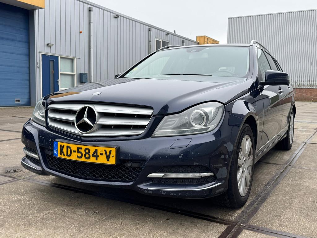 Mercedes-Benz C-klasse Estate 220 CDI Avantgarde, Auto's, Mercedes-Benz, Achterwielaandrijving, 4 cilinders, Blauw, 170 pk