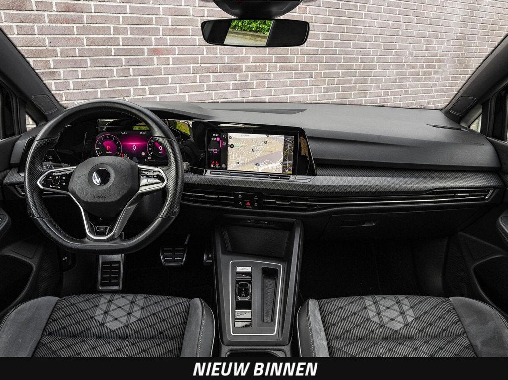 Volkswagen Golf 1.5 eTSI R-Line 150 PK Automaat Camera Sfeer, 4 cilinders, 150 pk, Zwart, Bedrijf