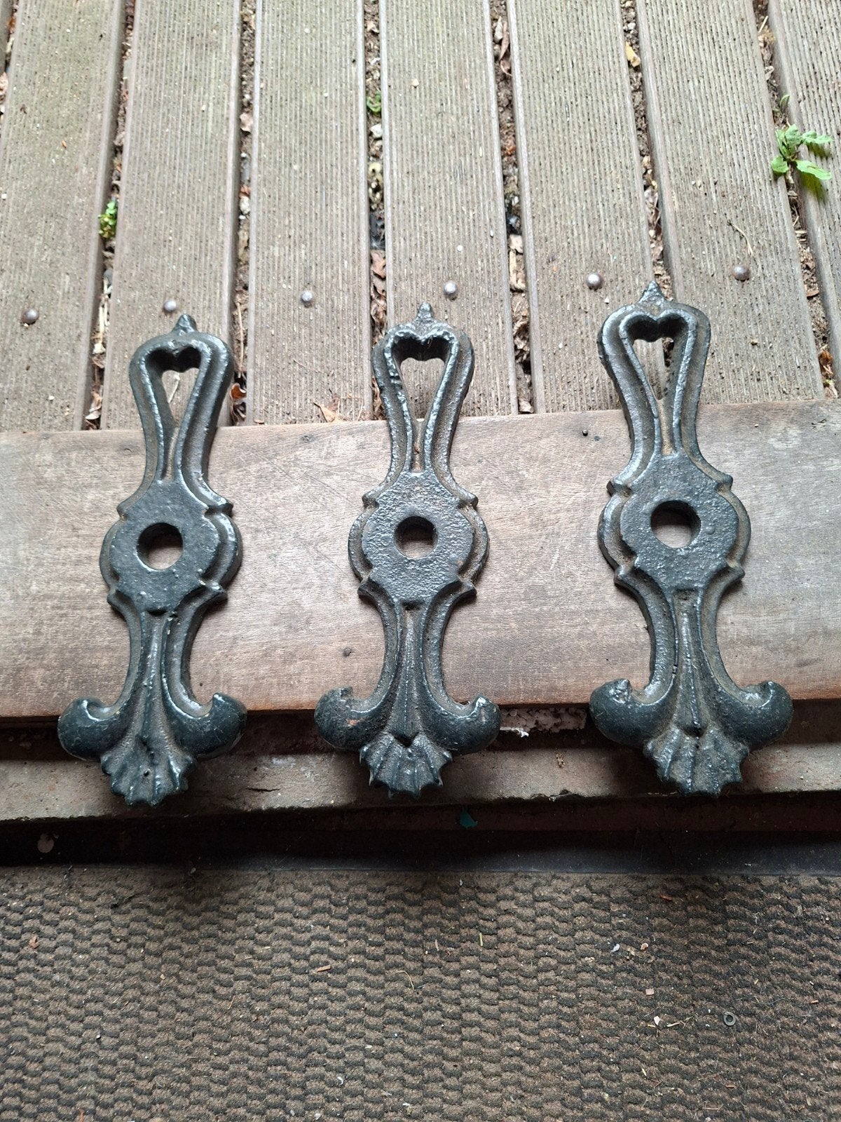 Muurankers, Ophalen