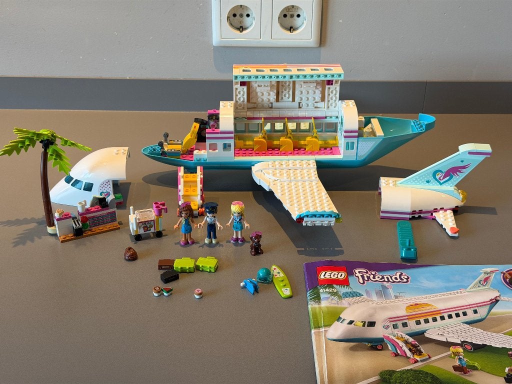LEGO Friends 41429 – Heartlake City vliegtuig, Lego, Overige typen, Ophalen of Verzenden, Zo goed als nieuw