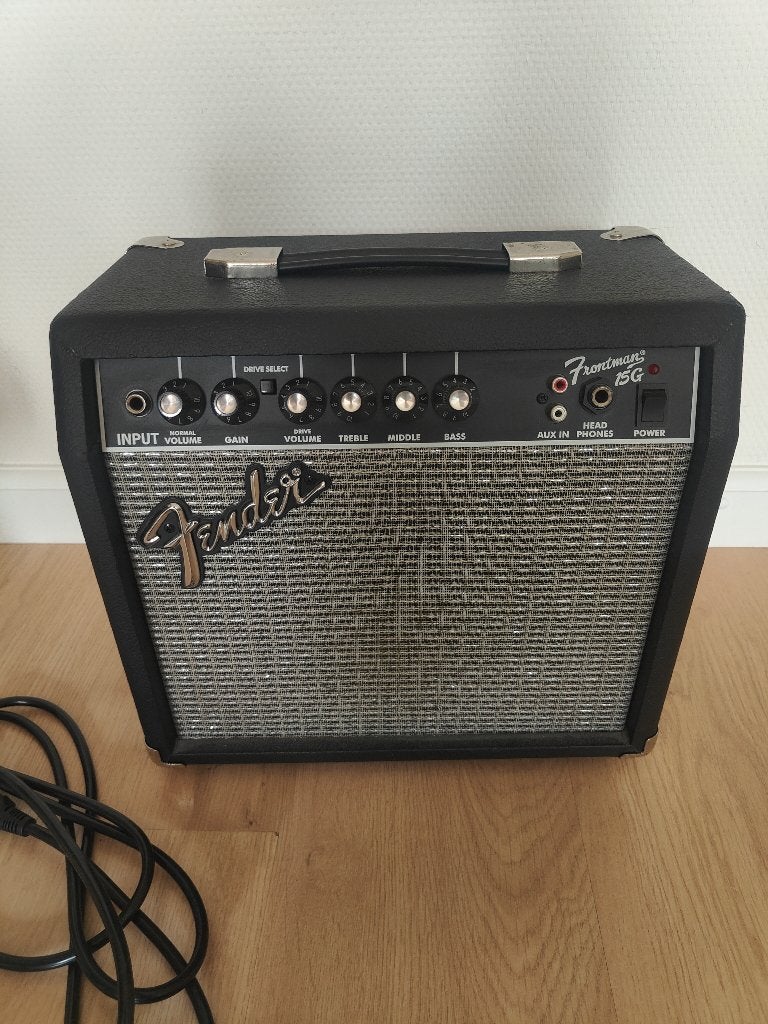 Fender Frontman 15G Gitaarversterker met netsnoer, Ophalen of Verzenden, Gebruikt, Gitaar, Minder dan 50 watt