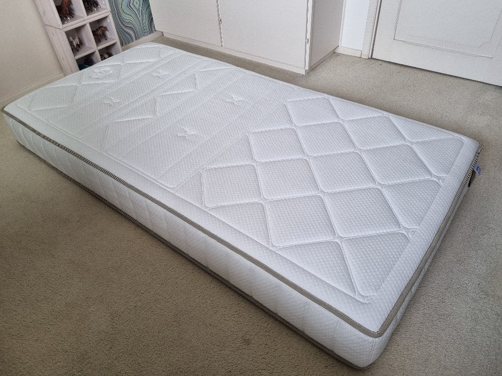 Auping Vivo Matras 100x200 Medium | Latex Breeze, Ophalen, 100 cm, Eenpersoons, Zo goed als nieuw