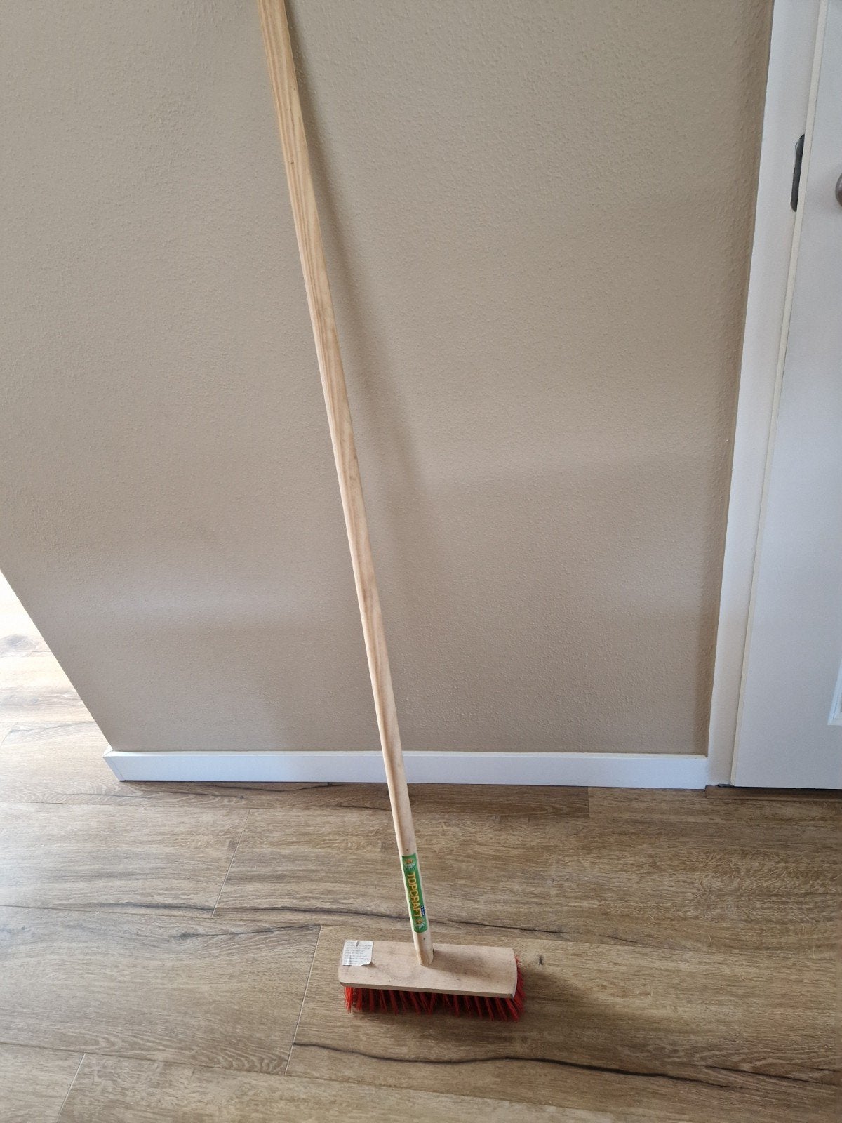 Schrobber met kunststof en ijzerdraad
Nieuw, nooit gebruikt, Ophalen, Nieuw