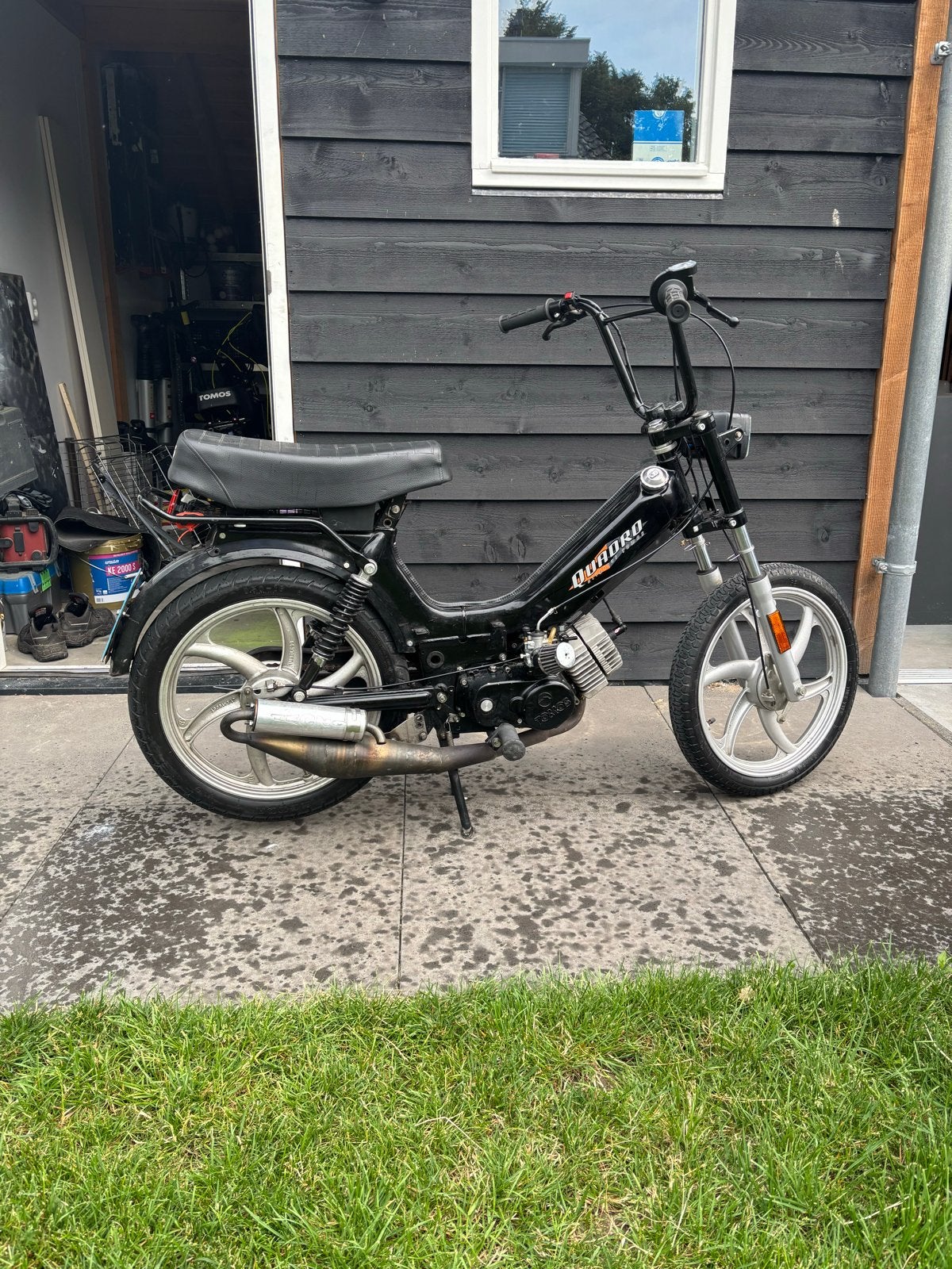 Tomos Quadro, Fietsen en Brommers, Ophalen, 65 cc, Zo goed als nieuw, 2 versnellingen