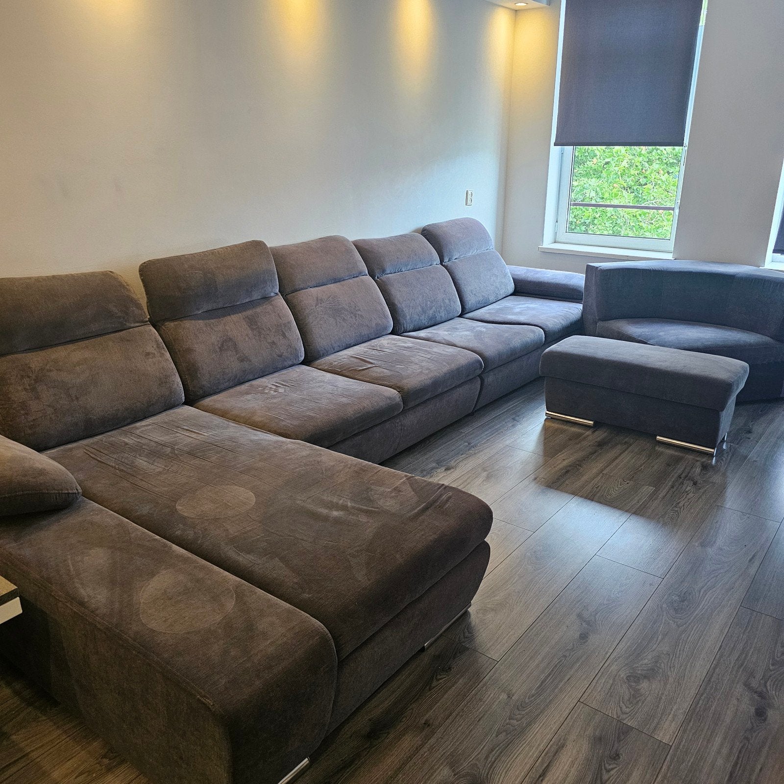 Grote hoekbank met slaapfunctie + losse fauteuil en hocker, Huis en Inrichting, Banken | Bankstellen, Gebruikt, Hoekbank, 300 cm of meer