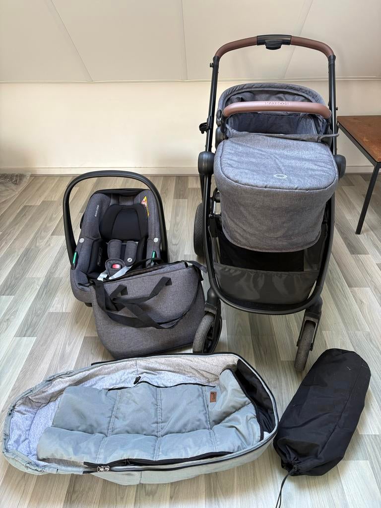 Maxi Cosi Zelia S Trio grijs, Kinderen en Baby's, Kinderwagens en Combinaties, Ophalen, Zo goed als nieuw, Combiwagen, Met autostoeltje