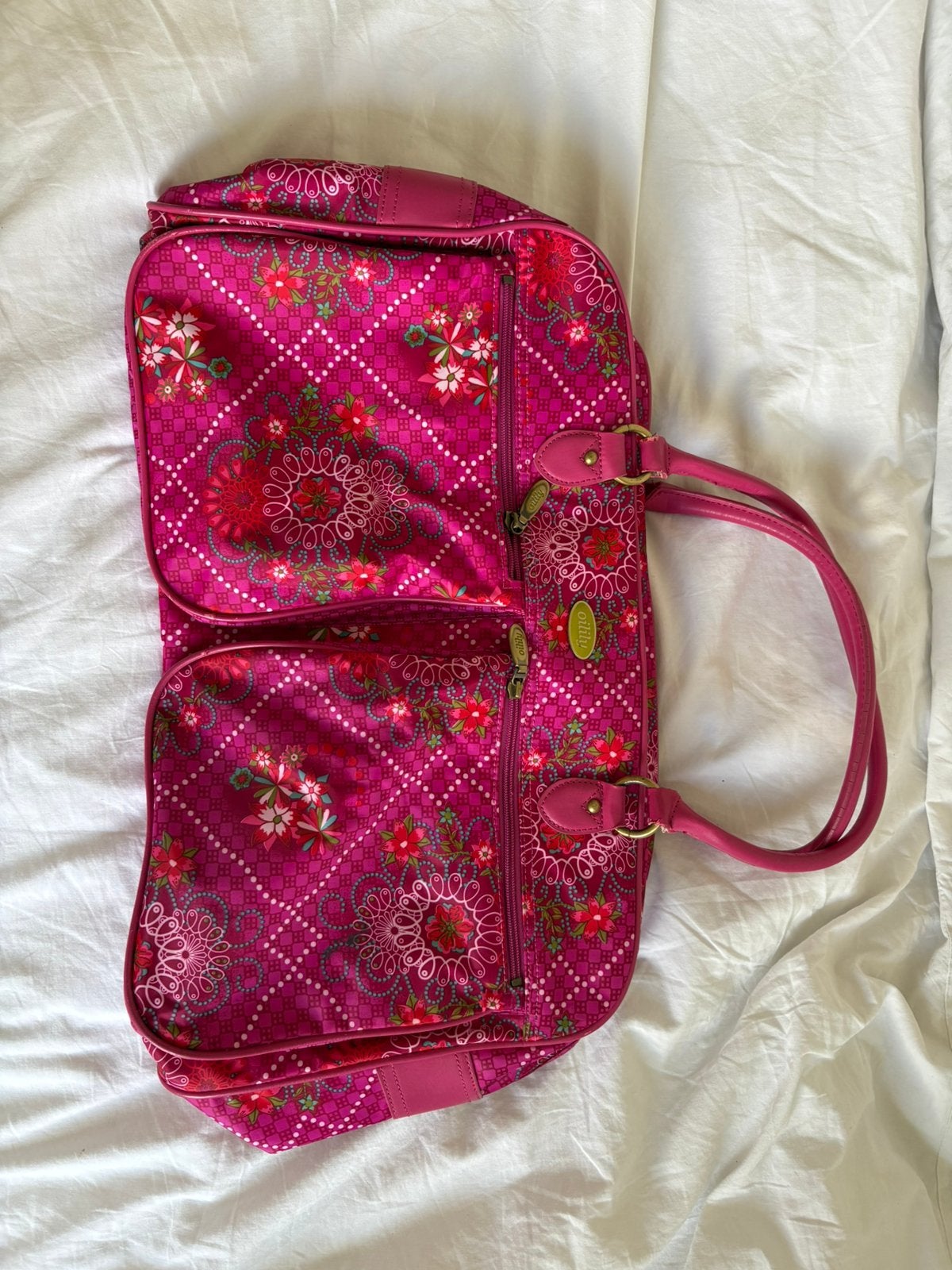 Nieuwe Oilily donker roze reis tas met veel vakjes en strap, Sieraden, Tassen en Uiterlijk, Tassen | Schoudertassen, Ophalen, Zo goed als nieuw