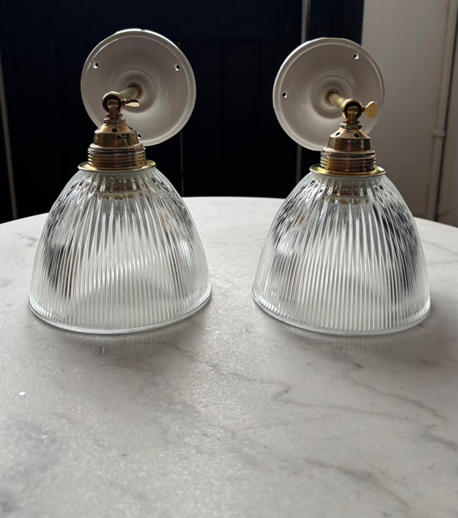 Set vintage 2 holophane ronde lampenkapjes wandlampen glas, Ophalen of Verzenden, Glas