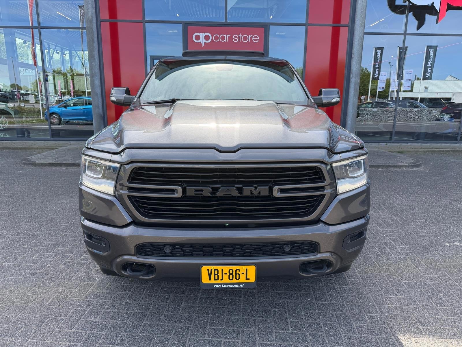 Dodge Ram 1500 5.7 V8 4x4 Crew Cab Laramie | Panorama | Stoe, Auto's, Dealer onderhouden, Stof, Gebruikt, 5654 cc
