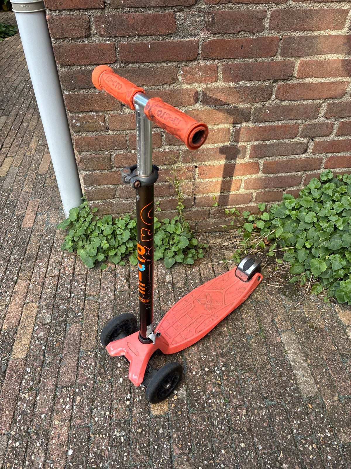 Micro maxi step met 3 wielen - Oranje, Fietsen en Brommers, Ophalen, Gebruikt, Gewone step