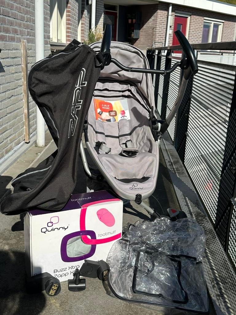 Zeer complete Quinny Zapp Xtra2 met voetenzak en reistas, Kinderen en Baby's, Buggy's, Ophalen, Gebruikt, Quinny, Verstelbare rugleuning