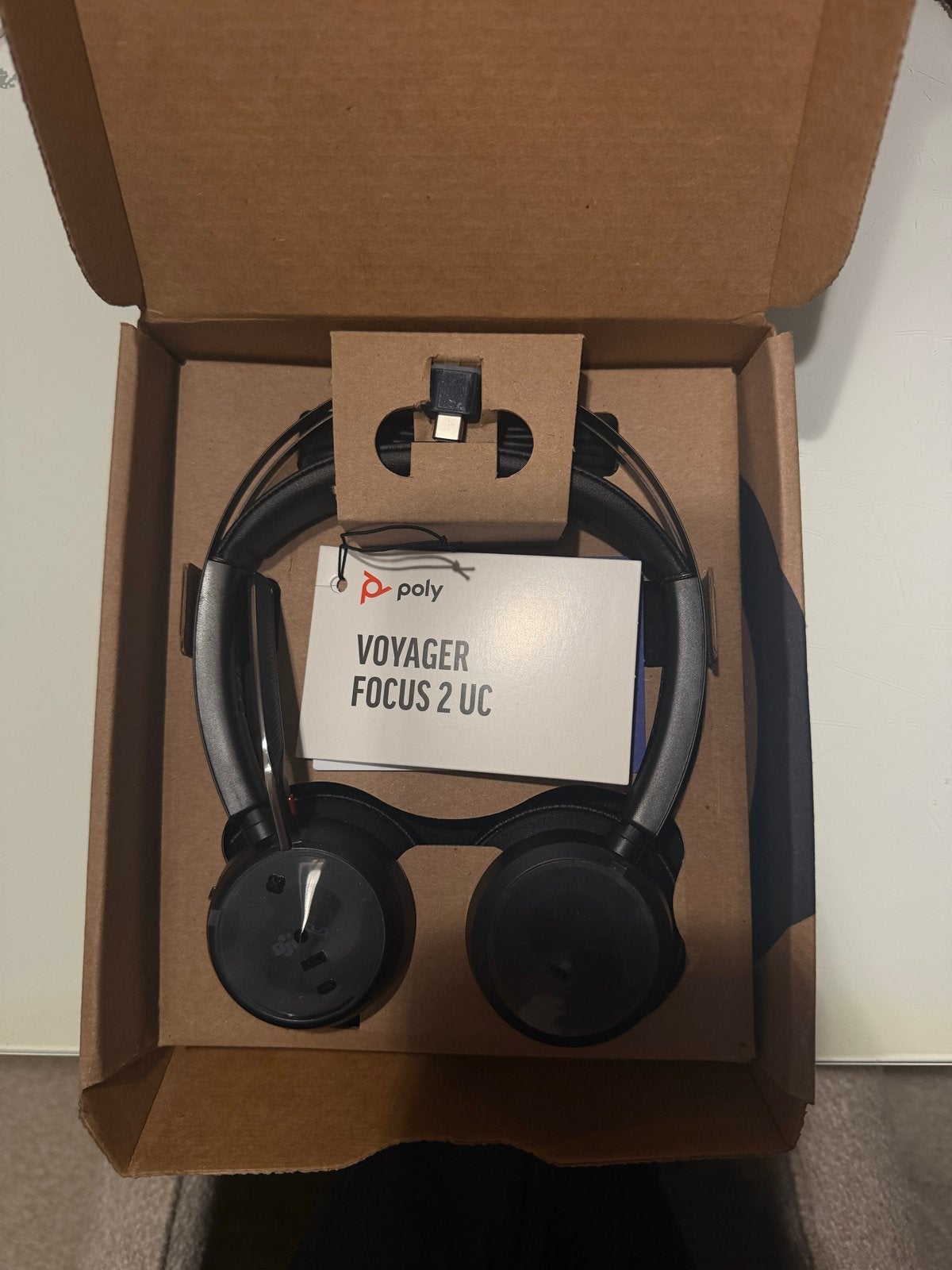 Poly Voyager Focus 2 UC Headset - Nieuw in doos, Overige merken, Bluetooth, Nieuw, Ophalen of Verzenden