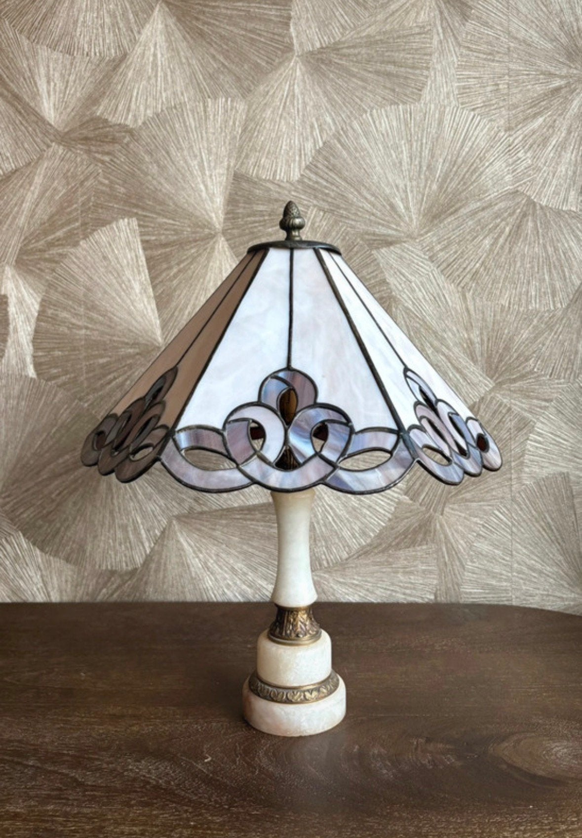 Vintage Tiffany stijl tafellamp met marmeren voet, Ophalen of Verzenden