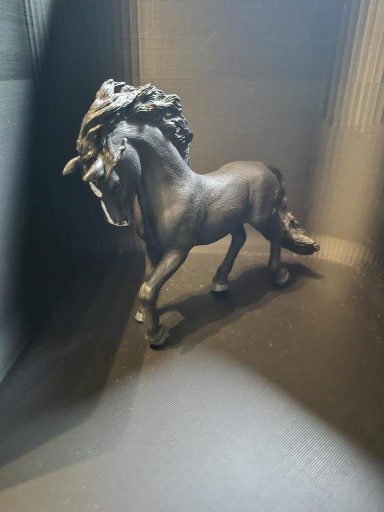 Schleich Friese Hengst Paard Speelfiguur, Ophalen of Verzenden