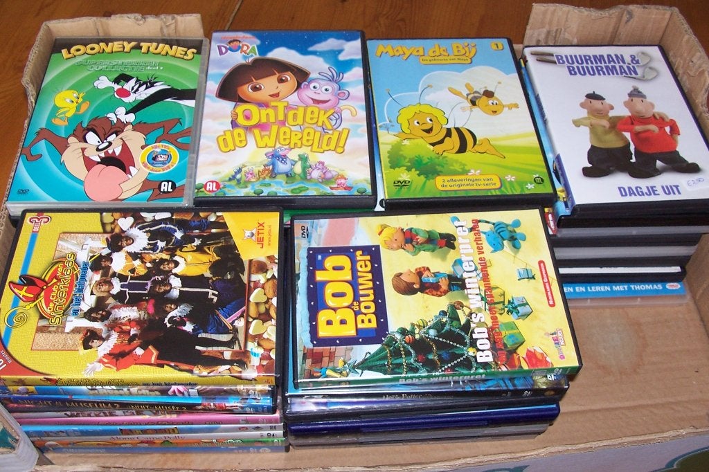 doos met ongeveer 50 kinder dvd's nr 2, Gebruikt, Overige genres, Overige typen, Ophalen of Verzenden