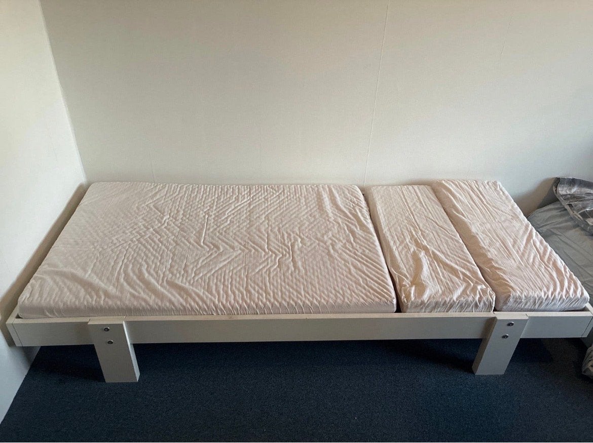 IKEA Vikare uitschuifbaar kinderbed met matras, Ophalen, Eenpersoons, Wit, 80 cm