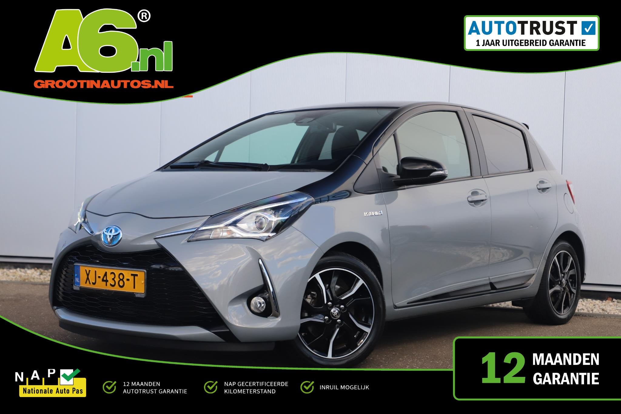 Toyota Yaris 1.5 Hybrid Bi-Tone Plus 101PK Automaat Panorama, Gebruikt, Euro 6, 4 cilinders, Met garantie (alle)
