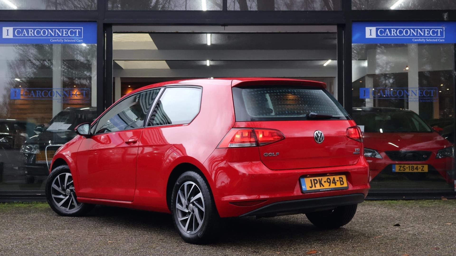 Volkswagen Golf 1.2 TSI 86pk|PDC|LM.velgen|Nette auto, Auto's, Volkswagen, Voorwielaandrijving, Euro 5, Gebruikt, Zwart