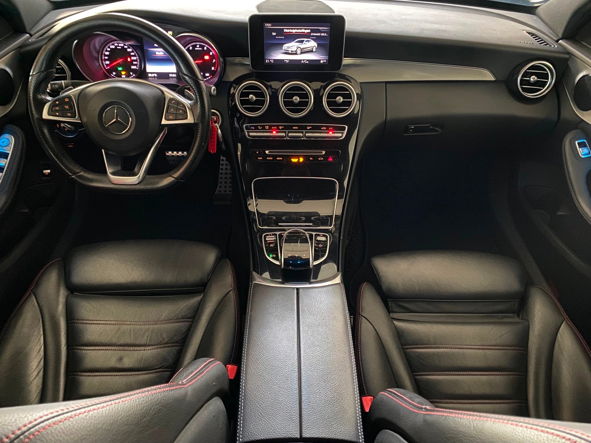 Mercedes-Benz C-klasse 180 AMG NL-auto 116dkm!, Automaat, Dealer onderhouden, Zwart, Sedan