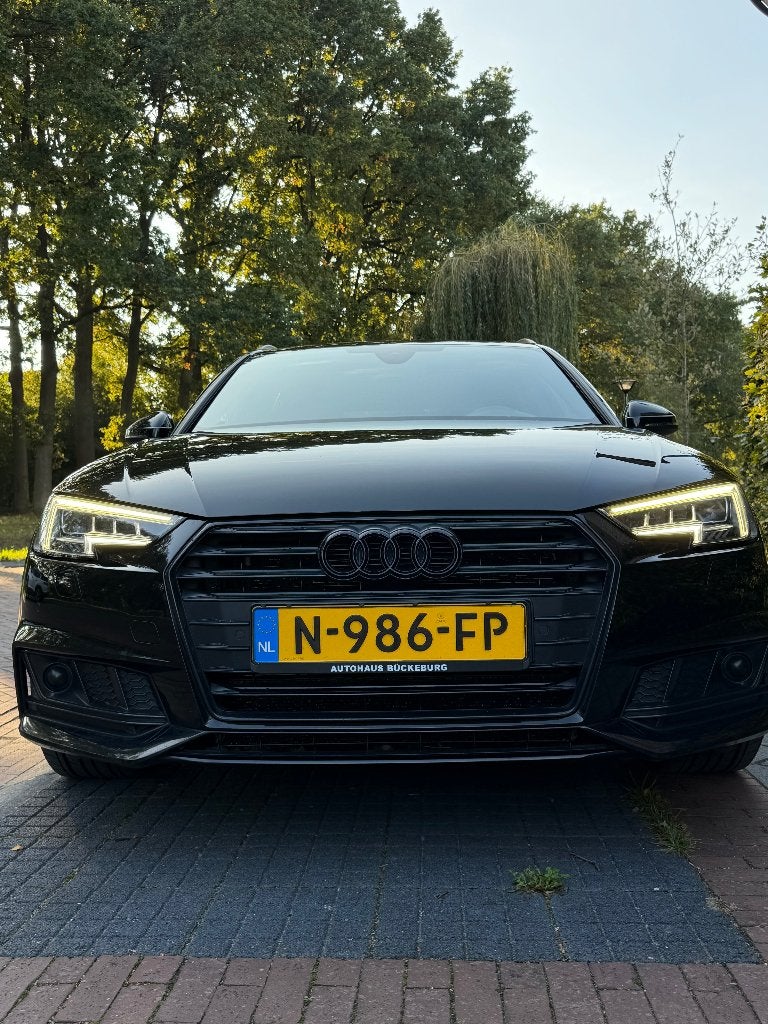 Audi A4 2.0 TDI 190 PK AVA  S-tr7 2016 Zwart, Particulier, Te koop