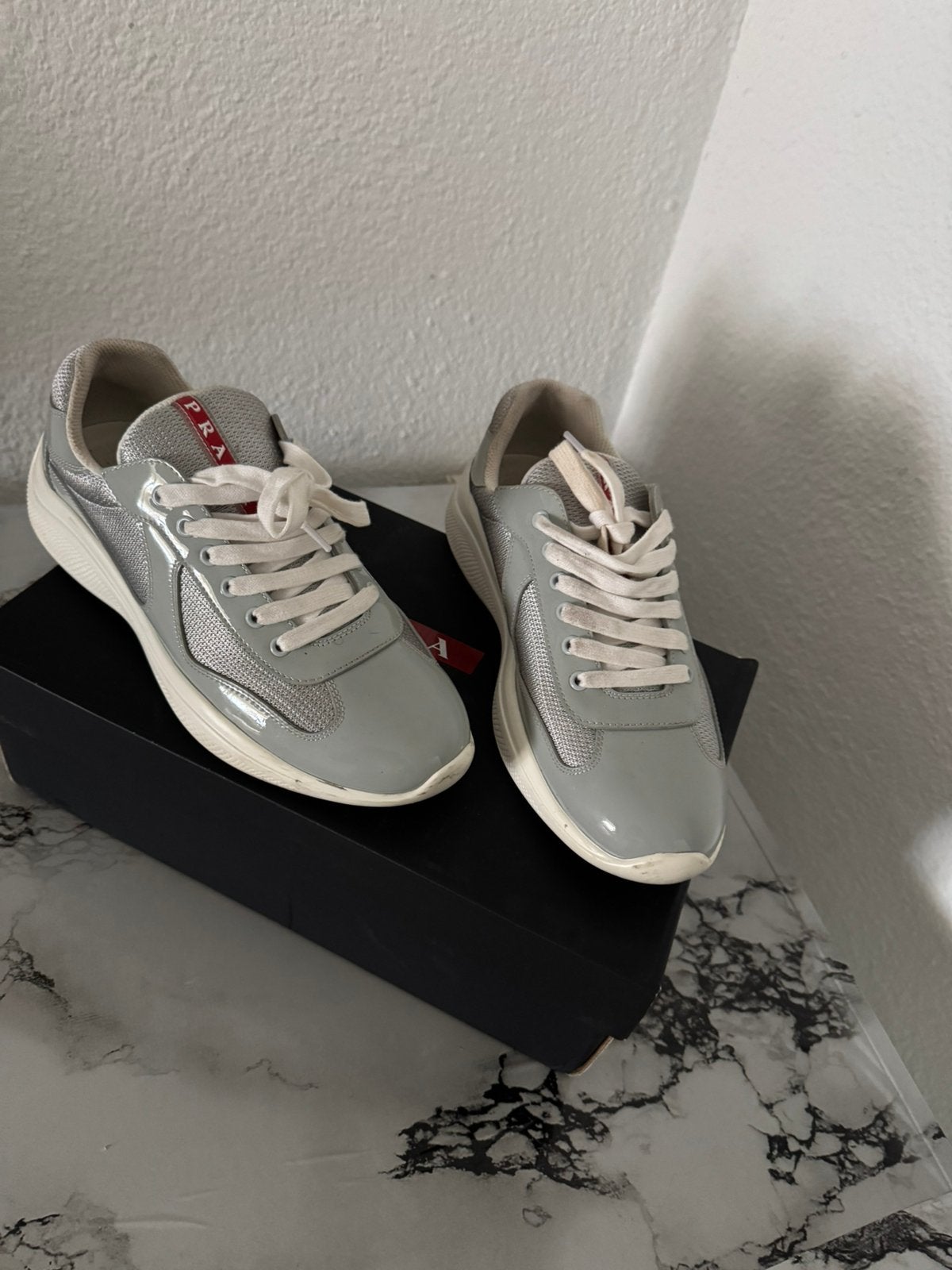 Prada schoenen, Ophalen of Verzenden, Zo goed als nieuw, Zwart