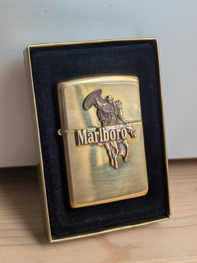 Zippo Marlboro, Ophalen of Verzenden, Nieuw, Aansteker