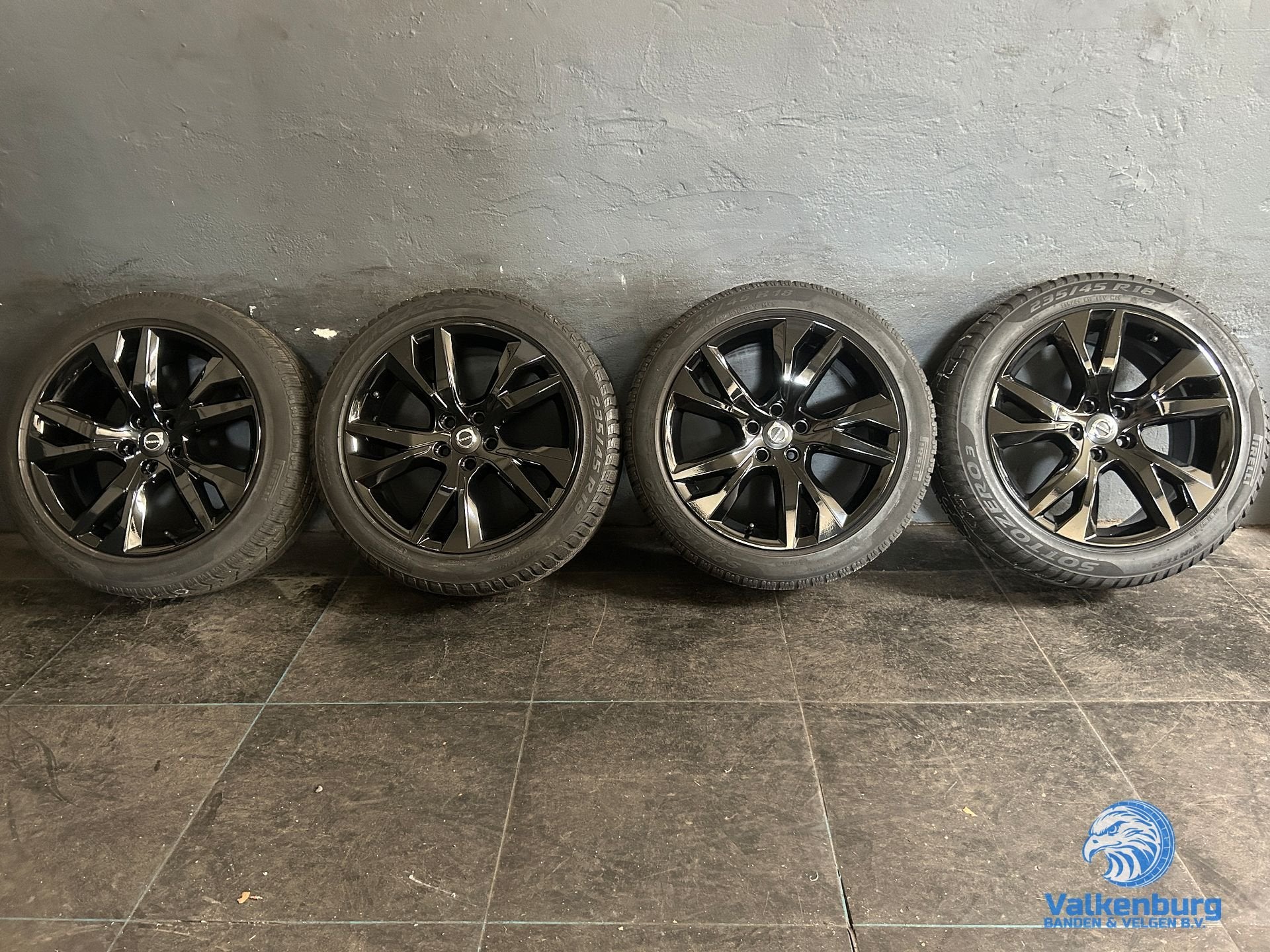 5-6mm! Originele Volvo S60 V60 5-Double Spoke Black 18 inch, 18 inch, Gebruikt, -, -