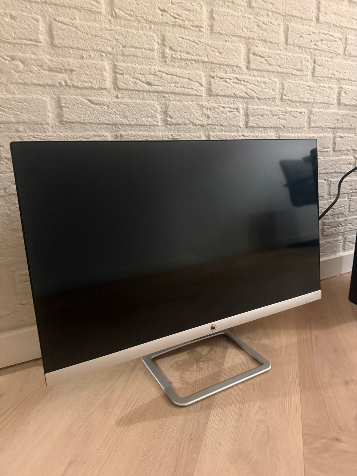 HP 27es Full HD IPS Monitor beeldscherm - Zo goed als nieuw, Computers en Software, Ophalen, HDMI, IPS, Kantelbaar