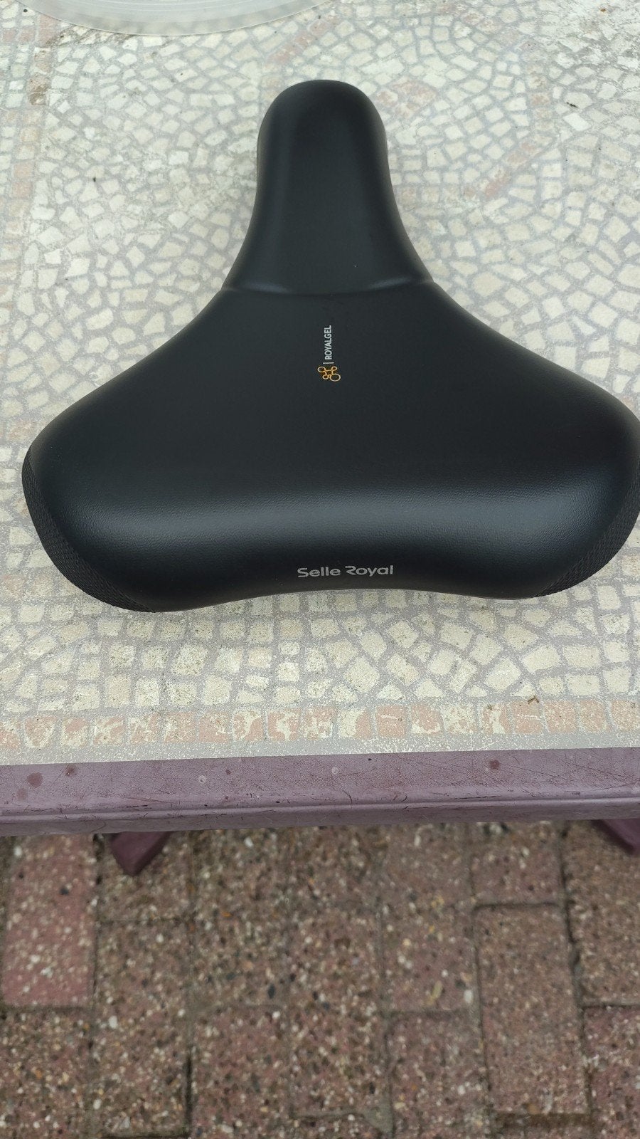 Selle Royal fietszadel met Royalgel - Comfortabel, Fietsen en Brommers, Fietsonderdelen, Gebruikt, Elektrische fiets, Kunststof