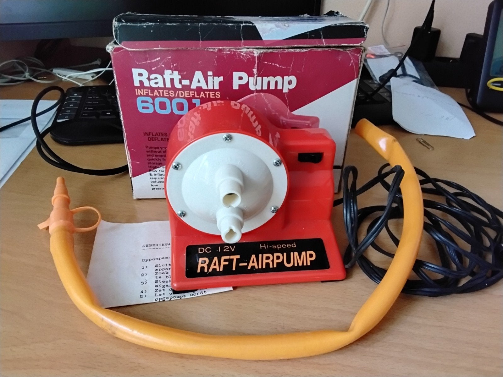 Raft-Air Pump 6001 - Opblaas/Leegloop Pomp 12V, Ophalen of Verzenden, Gebruikt
