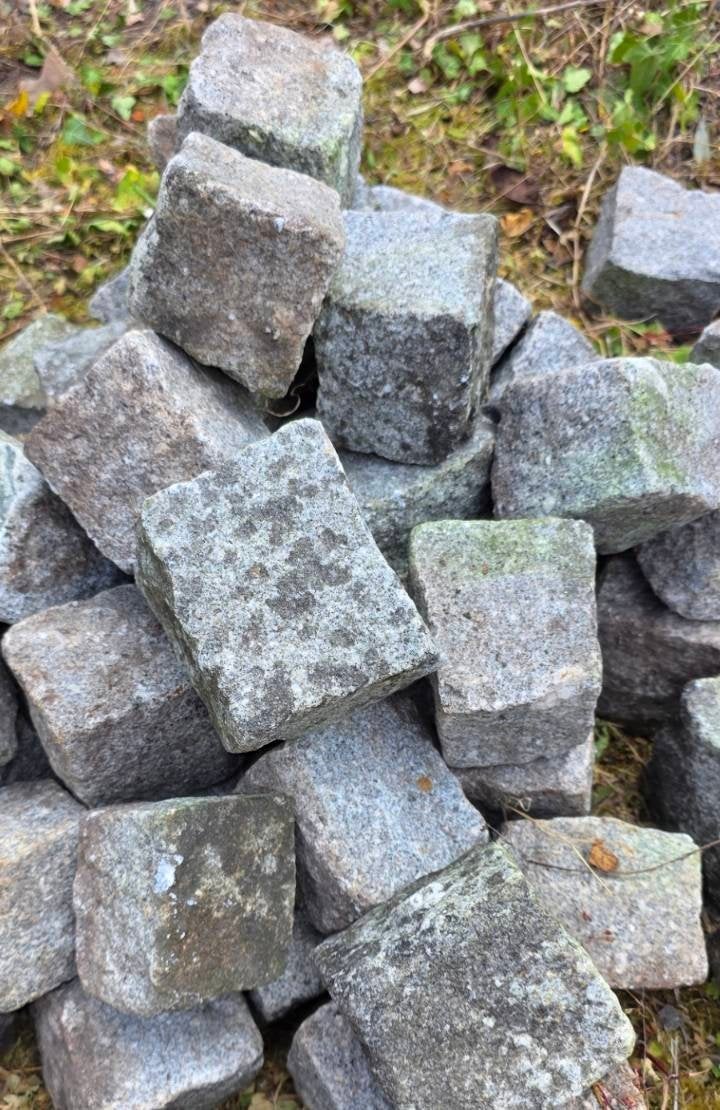 Gebruikte granieten kasseien - perfect voor border, Tuin en Terras, Grind, Keien en Split, Ophalen, Gebruikt, Graniet, Kei