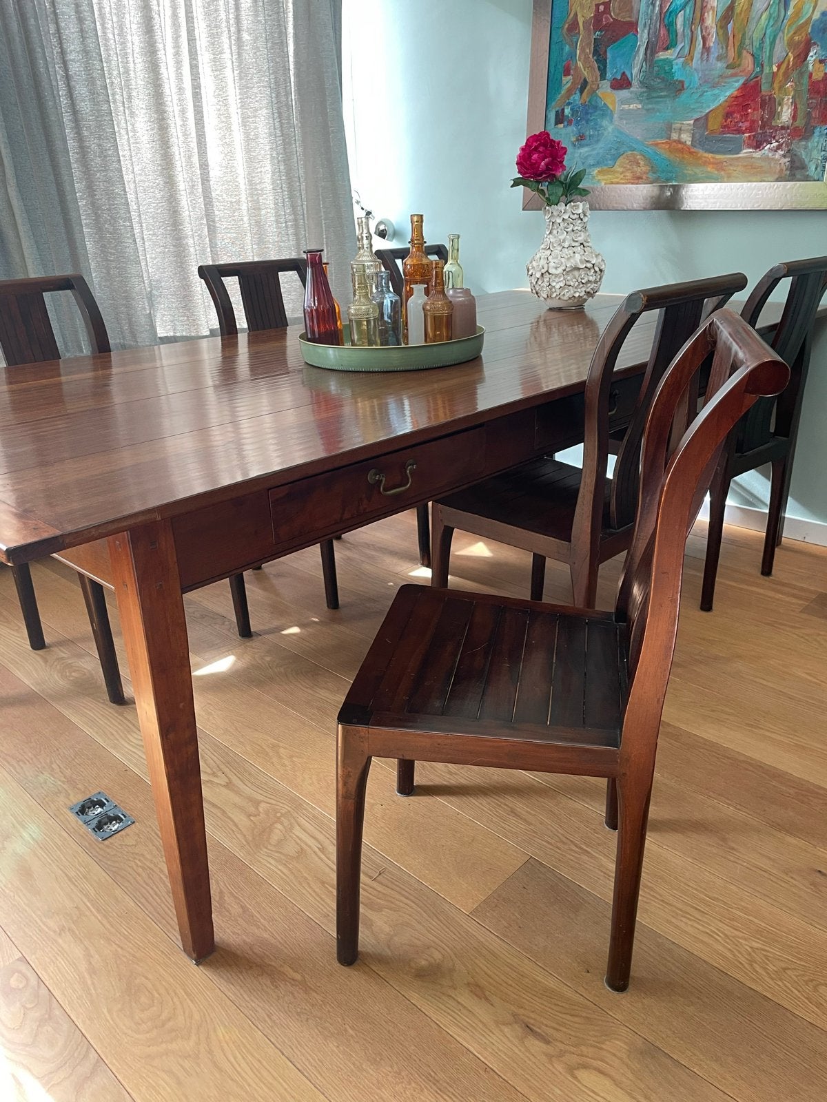 Foto 4 van Houten eettafel met 6 stoelen