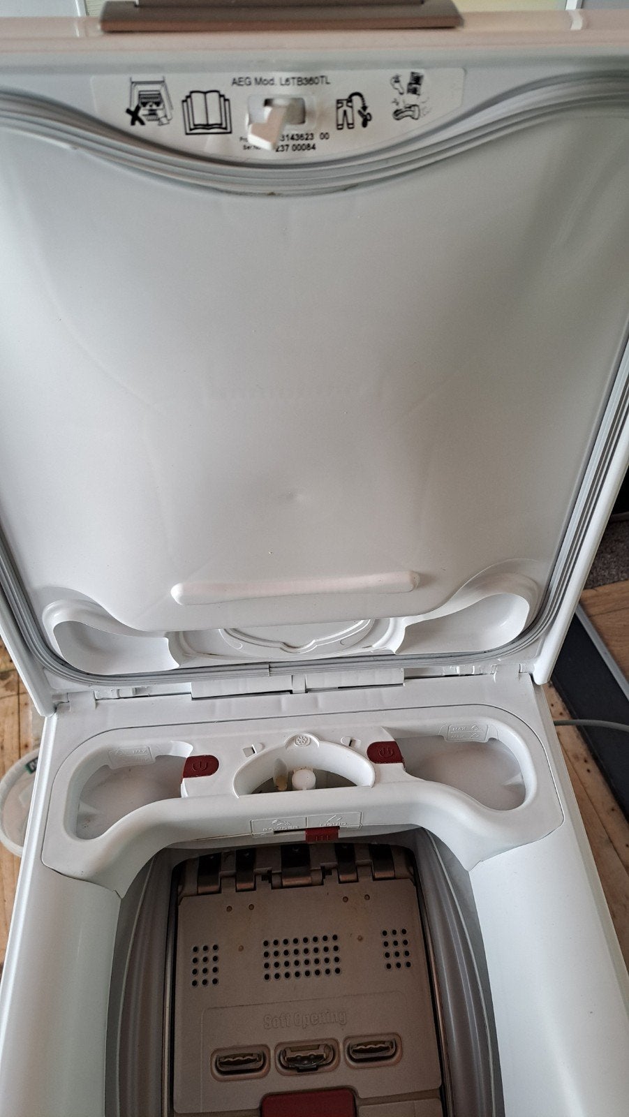 AEG L6TB360TL Bovenlader Wasmachine - 6 kg, 1300 toeren, Witgoed en Apparatuur, Ophalen, Gebruikt, Bovenlader, Wolwasprogramma