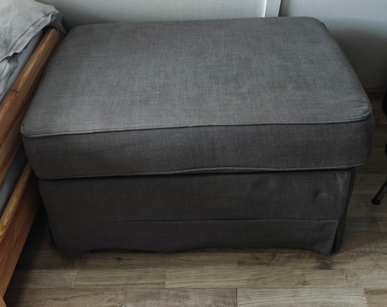 IKEA Ektorp poef grijs met opbergruimte + beige hoes, Ophalen, Zo goed als nieuw, Vierkant, Stof