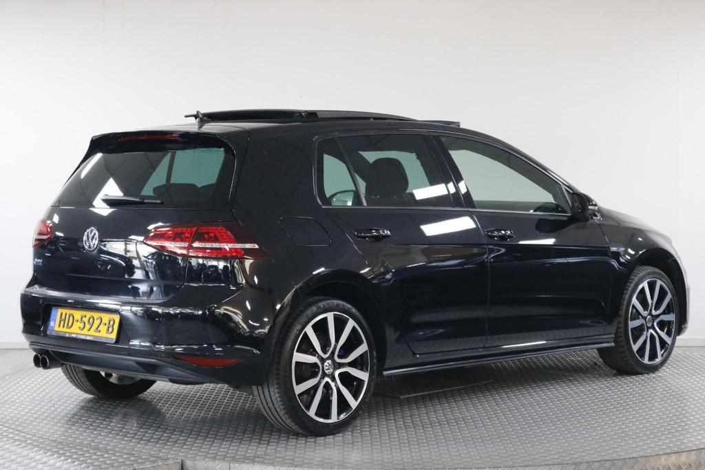 Volkswagen Golf 1.4 TSI GTE Clima | Schuifdak | DAB | Carpla, Stof, Gebruikt, 4 cilinders, Zwart