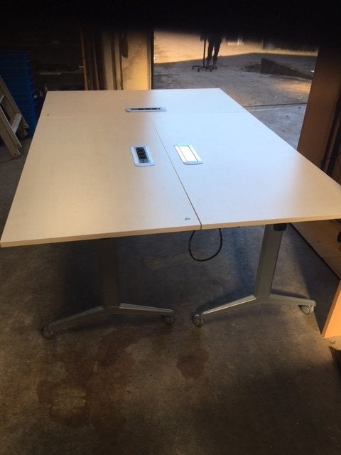 Verrijdbare opklap tafel, Ophalen, Stopcontact, Gebruikt, -