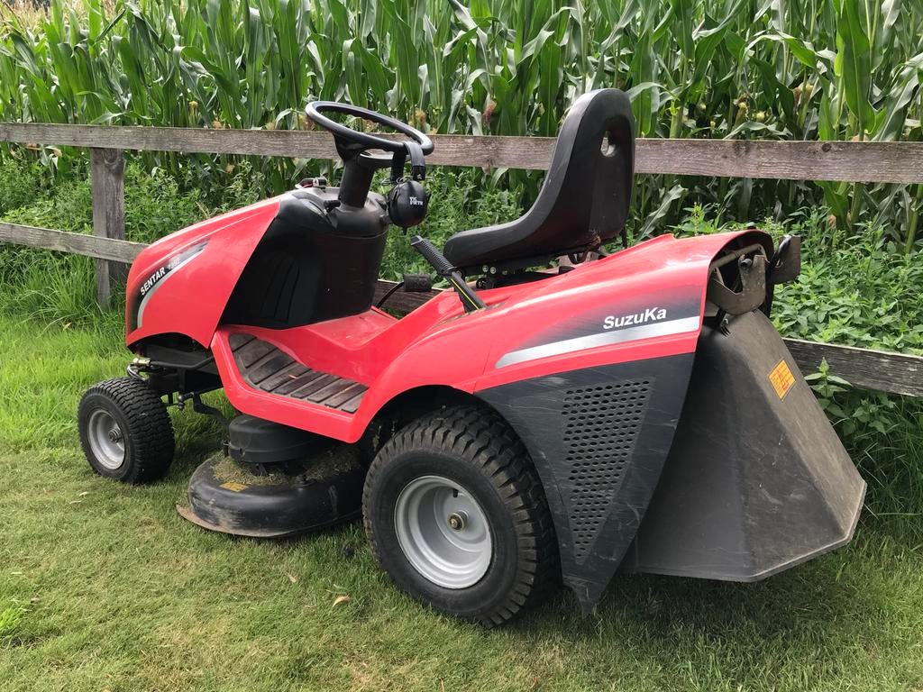 Sentar Suzuka Zitmaaier Grasmaaier - DEFECT (Accu/Startmotor, Tuin en Terras, Zitmaaiers, Ophalen, Gebruikt, Versnellingen, 90 tot 120 cm