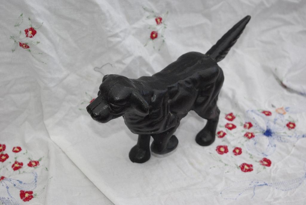 Hond    ( ijzer, Ophalen of Verzenden, Metaal, Beeld